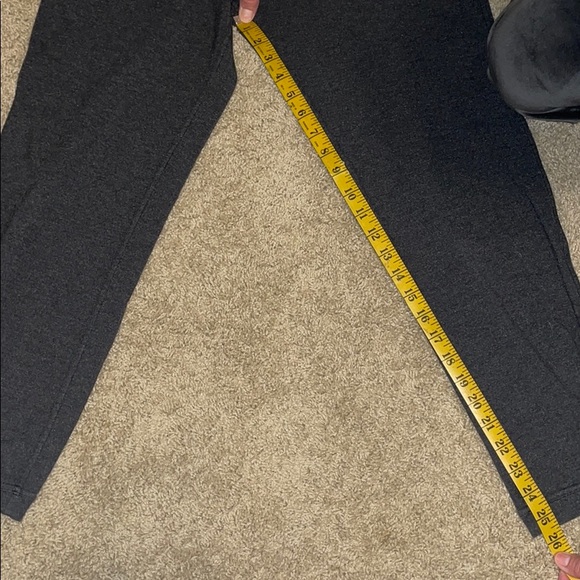 Lululemon joggers! Size 4! - Picture 4 of 4